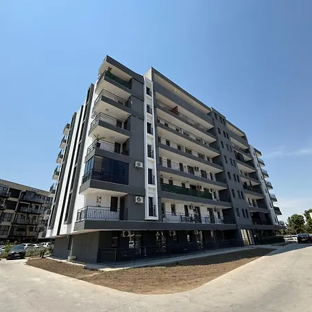Noble Apartment *