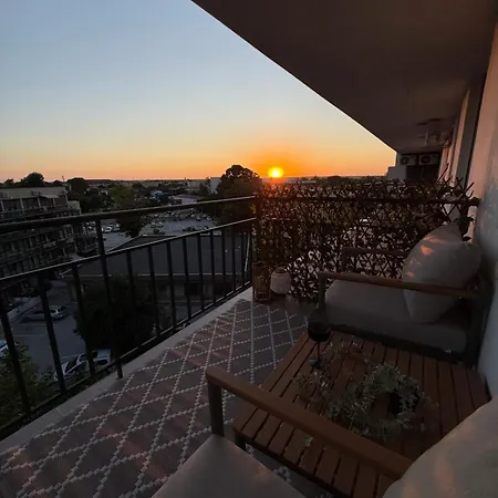 شقة Noble ساتورْنْ